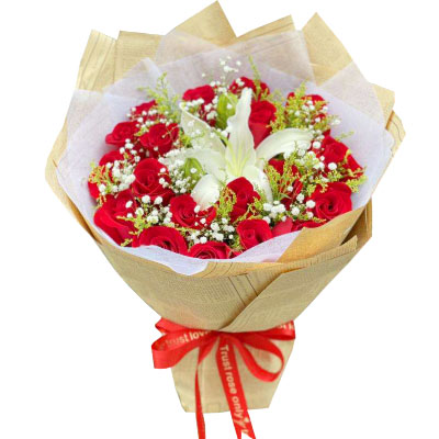 邢台19朵红玫瑰1支百合，永恒之美